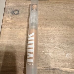 Milk Makeup Light Tan Concealer Pen